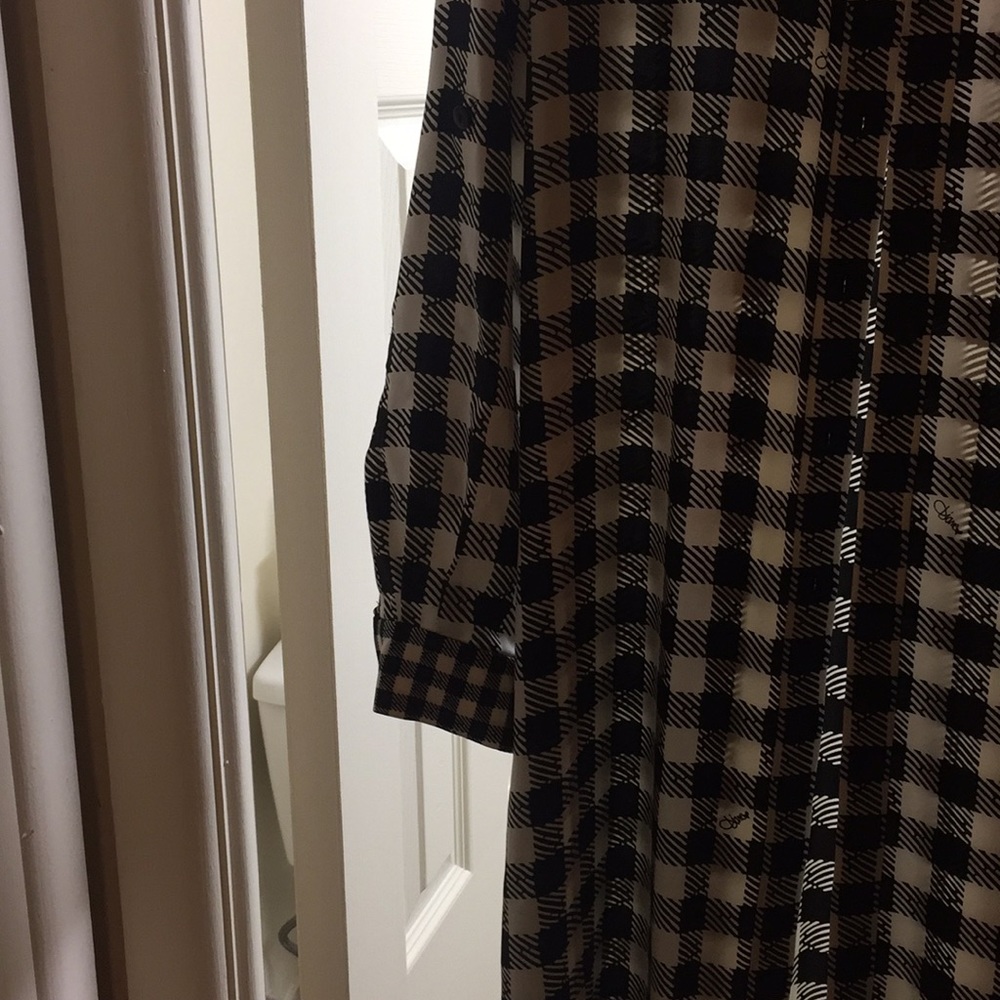 Dress - Picture 3 of 4